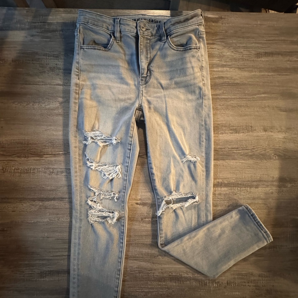 American Eagle Outfitters Light Blue Distressed Skinny Jeans
